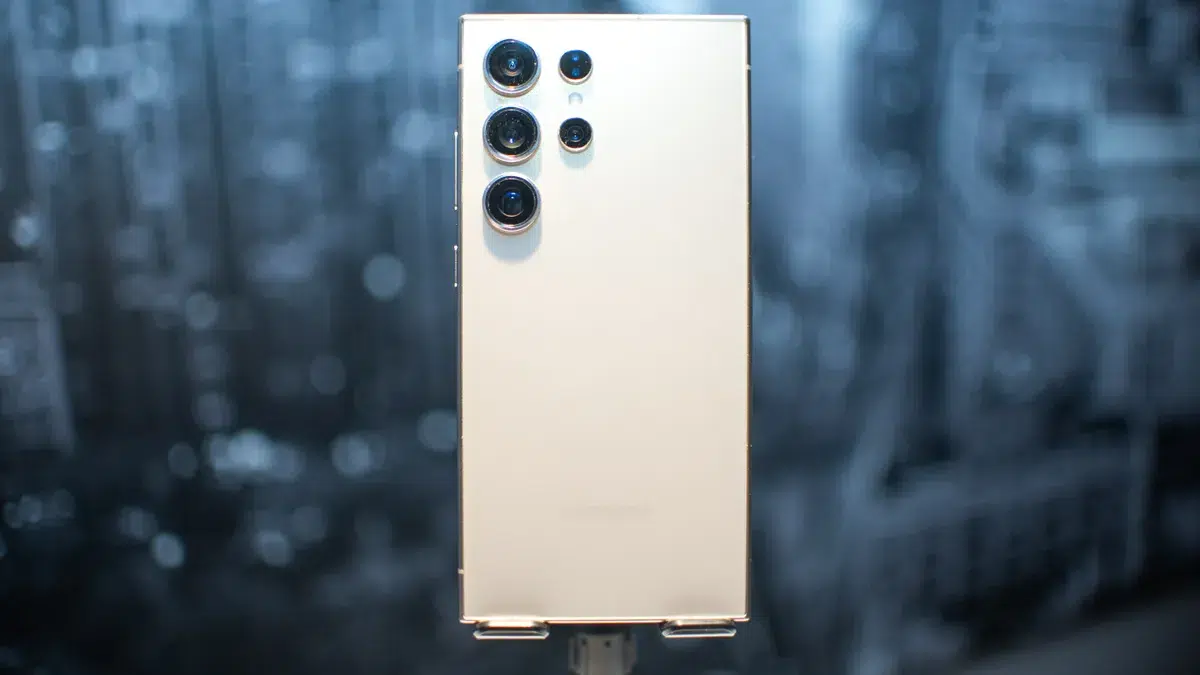Samsung Galaxy S25 Ultra سيحصل على تحديث رهيب للكاميرا